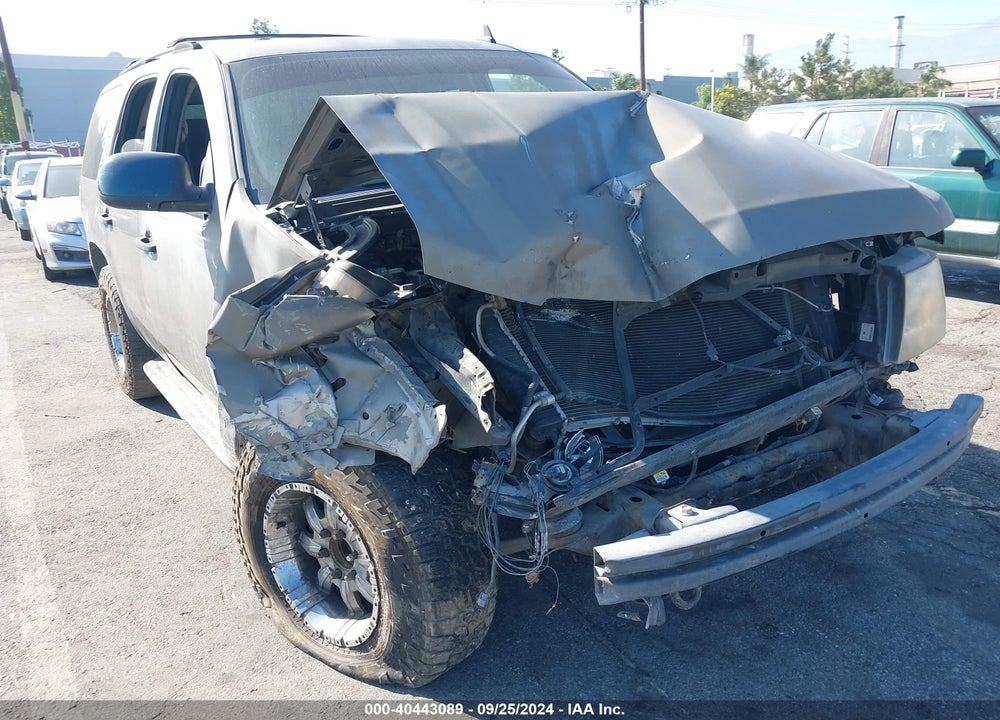 2007 CHEVROLET TAHOE LS VIN: 1GNFC13077R182263