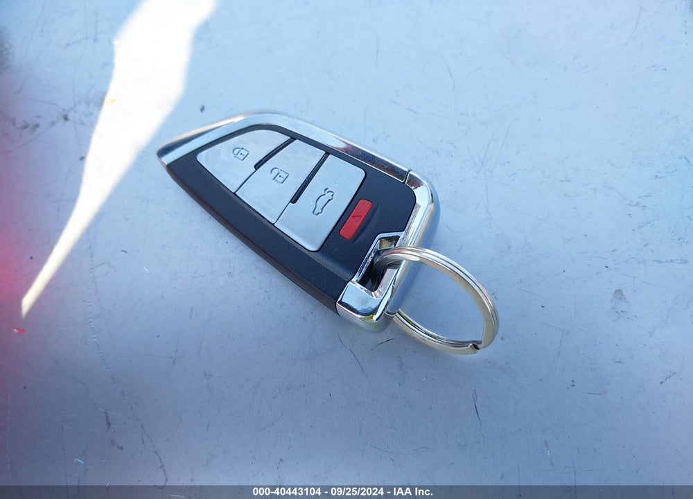 2013 HYUNDAI SANTA FE LIMITED VIN: KM8SR4HF3DU009526