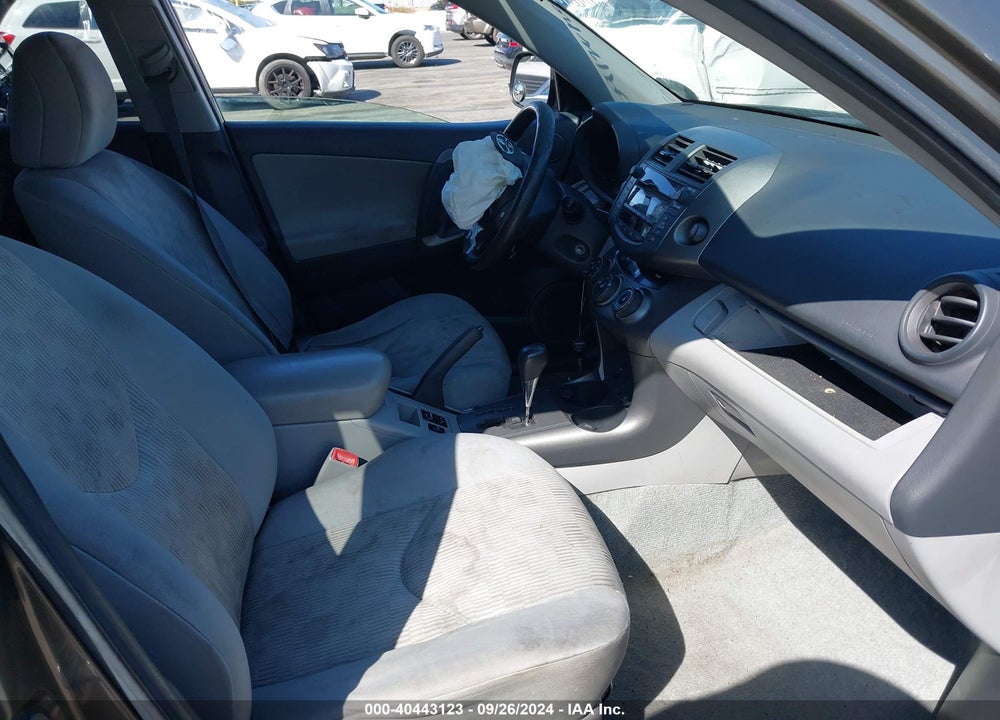 2011 TOYOTA RAV4 BASE (A4) VIN: 2T3KF4DV3BW069848