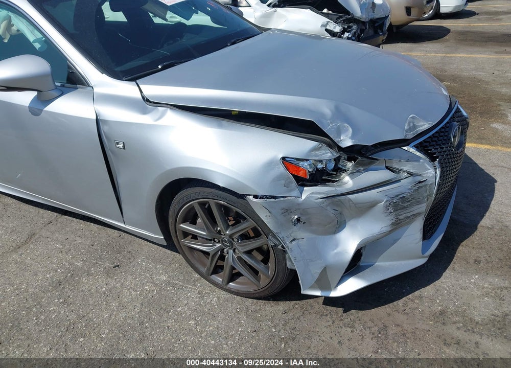 2016 LEXUS IS 200T VIN: JTHBA1D20G5015438