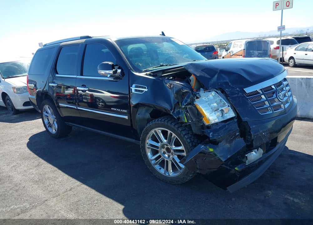 2011 CADILLAC ESCALADE PREMIUM VIN: 1GYS3CEF7BR111538