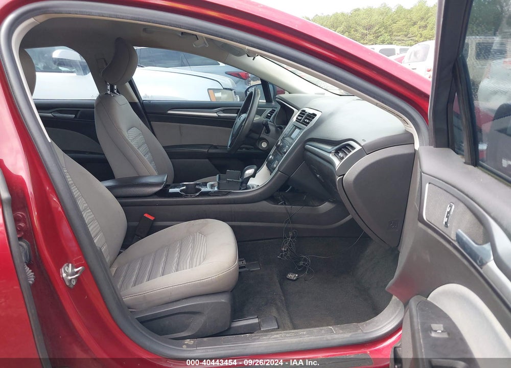 2016 FORD FUSION S VIN: 3FA6P0G70GR254221