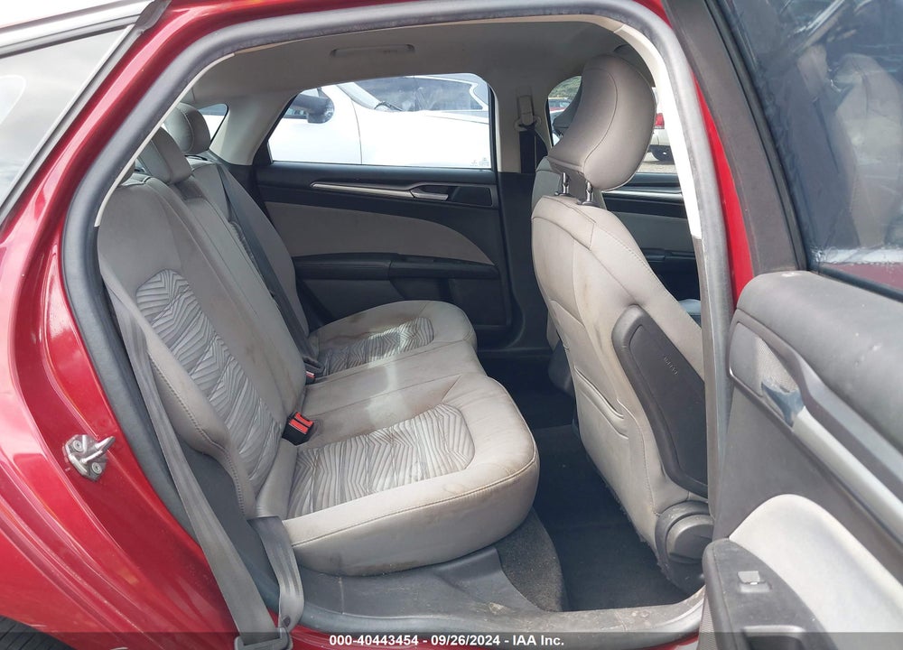 2016 FORD FUSION S VIN: 3FA6P0G70GR254221