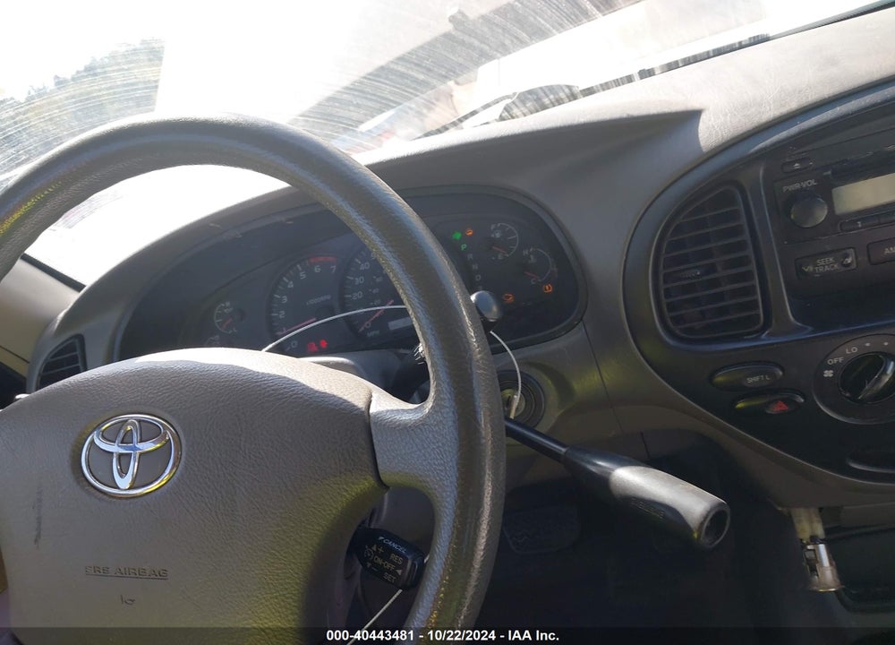 2005 TOYOTA TUNDRA SR5 V8 VIN: 5TBET34195S464953