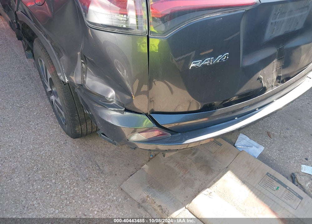 2017 TOYOTA RAV4 VIN: 2T3ZFREVXHW343677