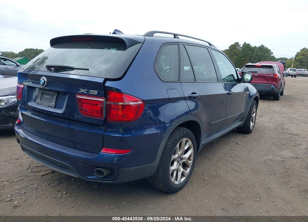 2011 BMW X5 XDRIVE35I/XDRIVE35I PREMIUM/XDRIVE35I SPORT ACTIVITY VIN: 5UXZV4C54BL739251