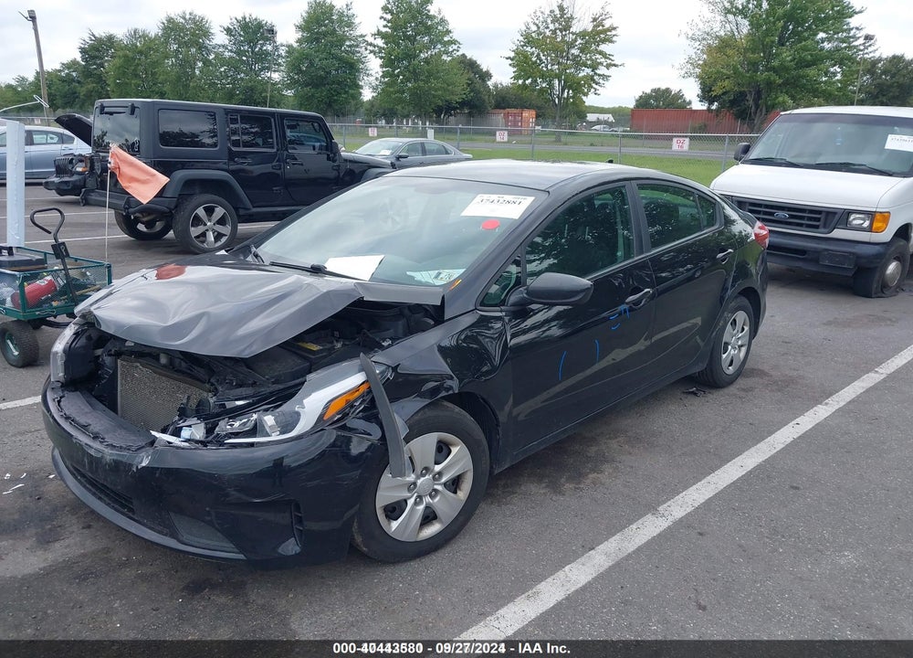 2017 KIA FORTE LX VIN: 3KPFK4A70HE040220