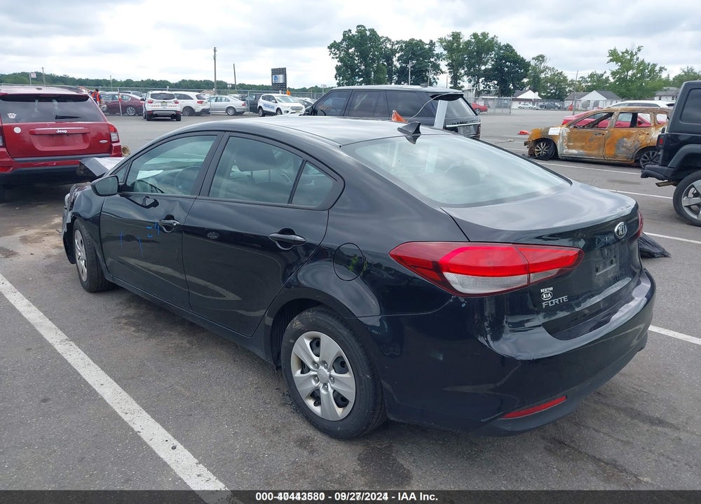 2017 KIA FORTE LX VIN: 3KPFK4A70HE040220