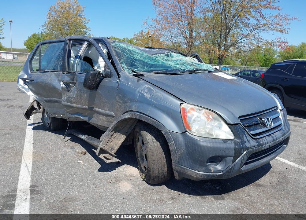 2005 HONDA CR-V LX VIN: SHSRD78505U327536