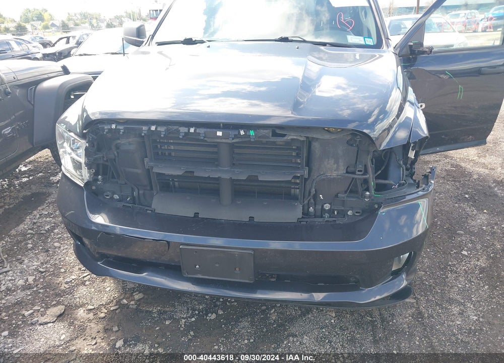 2019 RAM 1500 CLASSIC VIN: 1C6RR7FG2KS620566