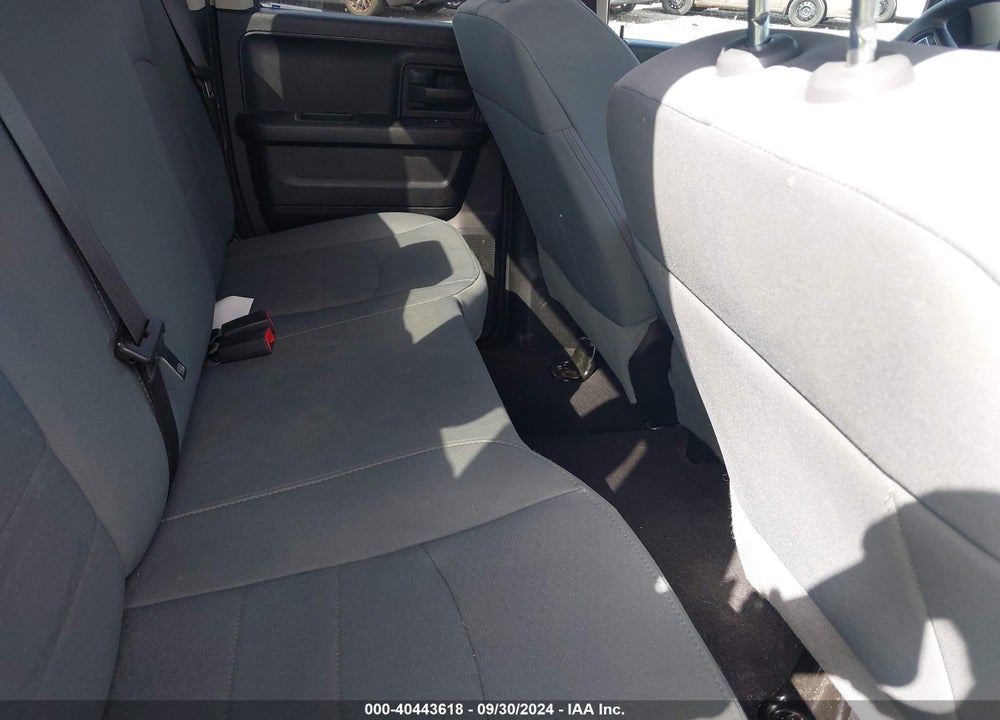 2019 RAM 1500 CLASSIC VIN: 1C6RR7FG2KS620566