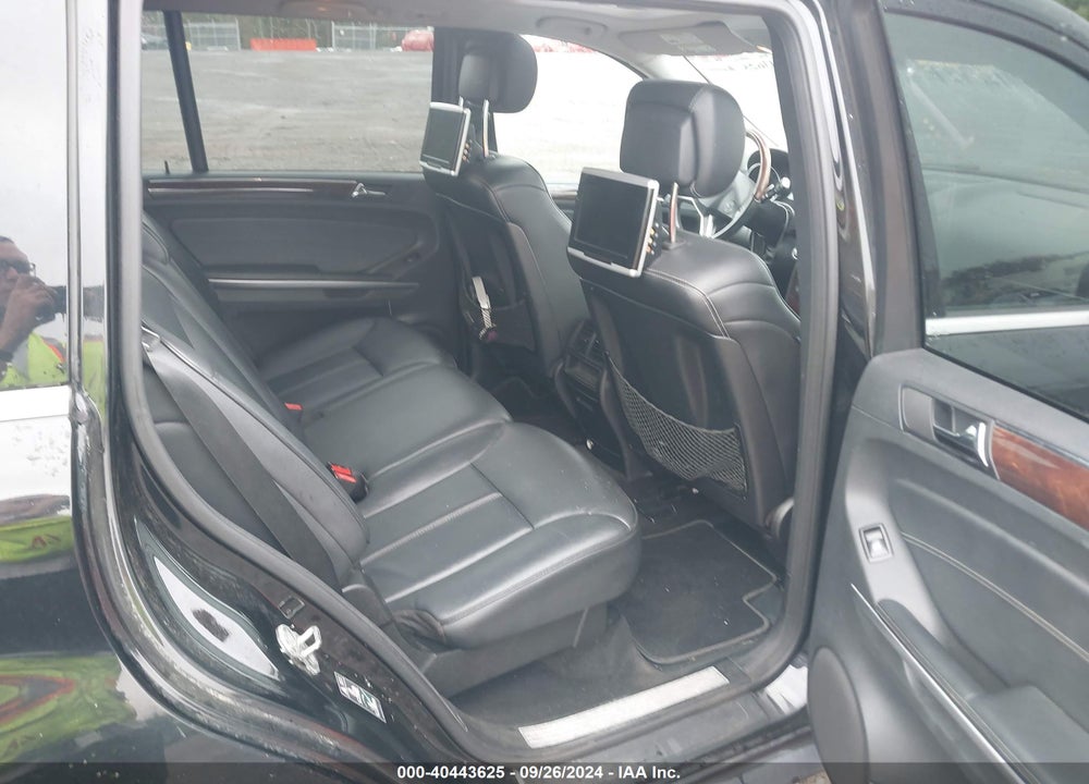 2010 MERCEDES-BENZ GL 450 4MATIC VIN: 4JGBF7BE3AA577976