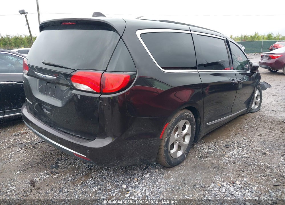 2017 CHRYSLER PACIFICA TOURING L PLUS VIN: 2C4RC1EG6HR627877
