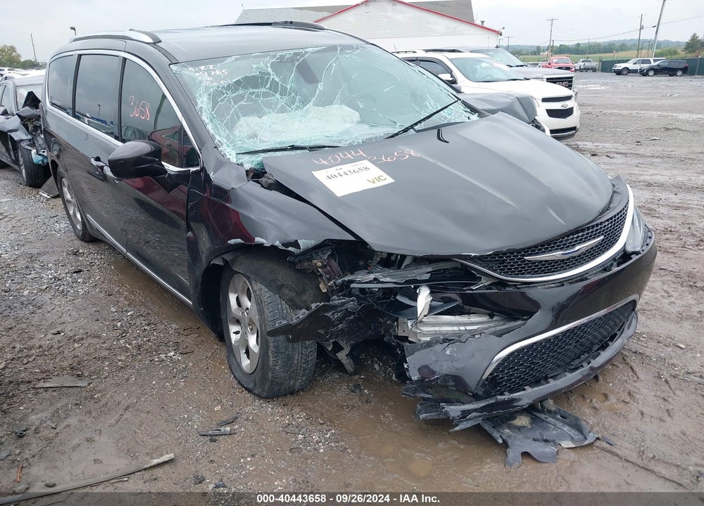 2017 CHRYSLER PACIFICA TOURING L PLUS VIN: 2C4RC1EG6HR627877