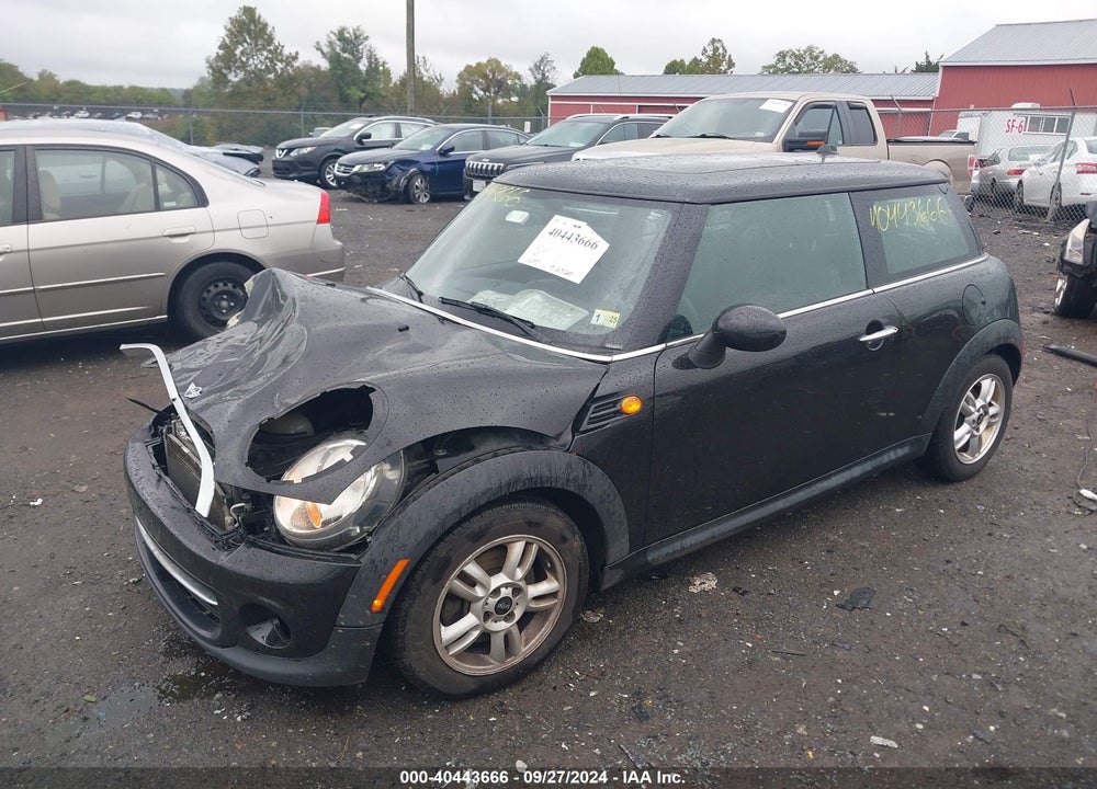 2013 MINI HARDTOP COOPER VIN: WMWSU3C54DT371220