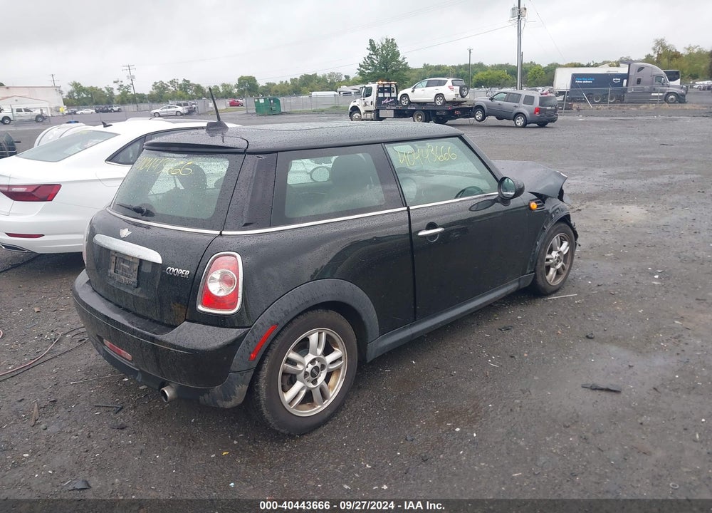 2013 MINI HARDTOP COOPER VIN: WMWSU3C54DT371220