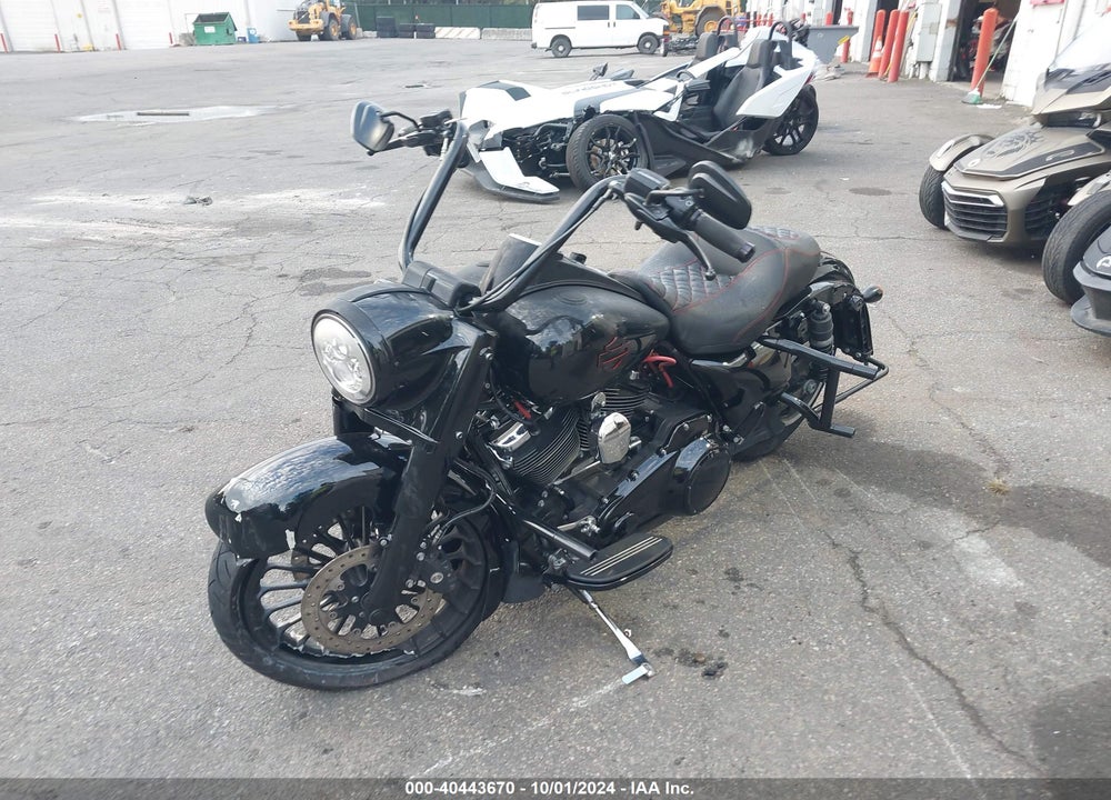 2018 HARLEY-DAVIDSON FLHRXS VIN: 1HD1KVC16JB615768