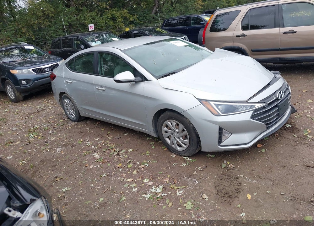 2019 HYUNDAI ELANTRA SE VIN: 5NPD74LF8KH484381