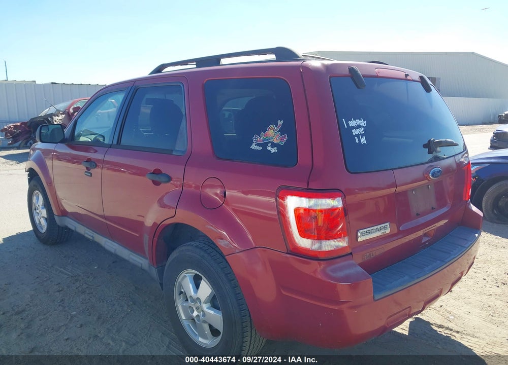 2010 FORD ESCAPE XLT VIN: 1FMCU0D7XAKC23589
