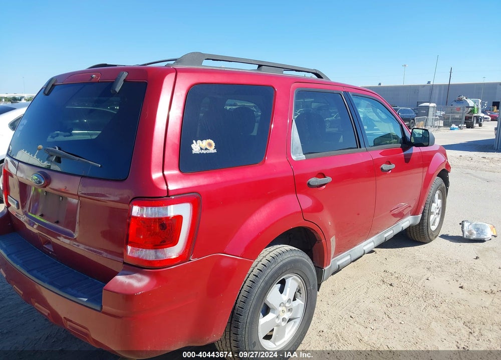 2010 FORD ESCAPE XLT VIN: 1FMCU0D7XAKC23589