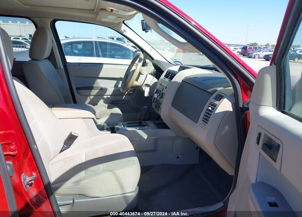 2010 FORD ESCAPE XLT VIN: 1FMCU0D7XAKC23589