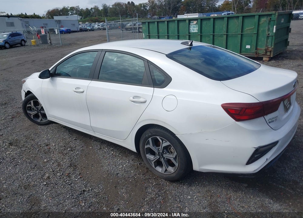 2021 KIA FORTE LXS VIN: 3KPF24AD0ME300521