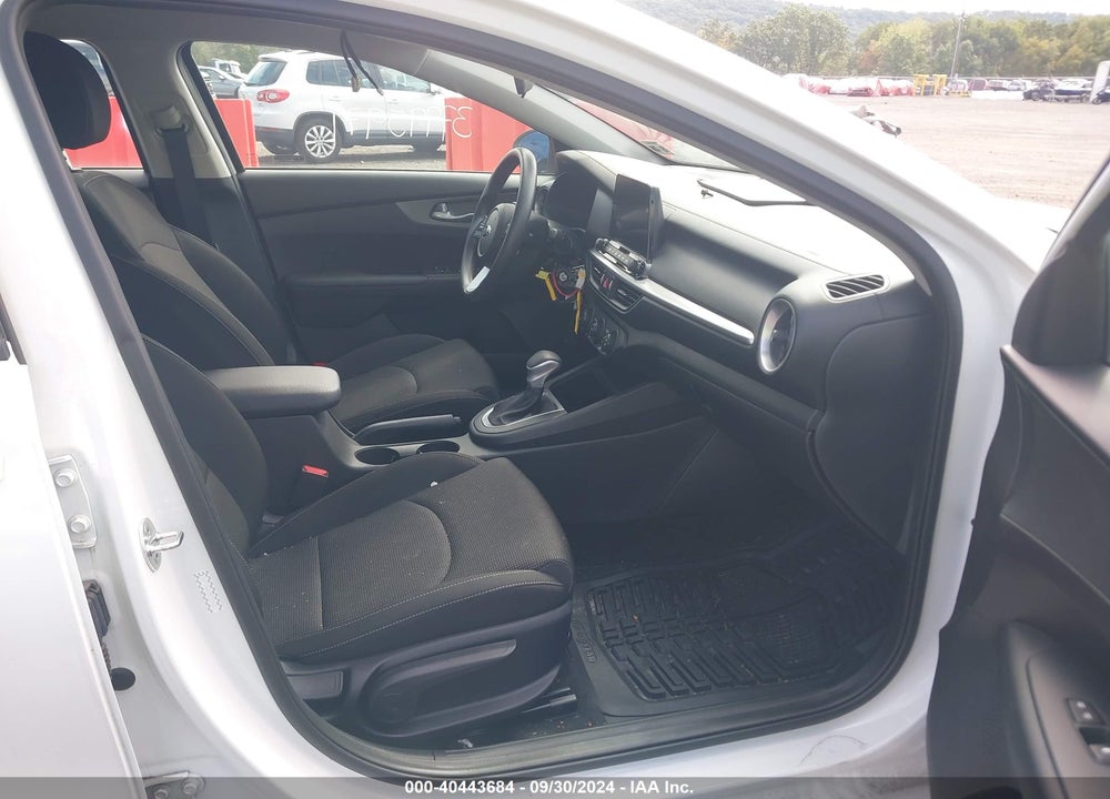 2021 KIA FORTE LXS VIN: 3KPF24AD0ME300521