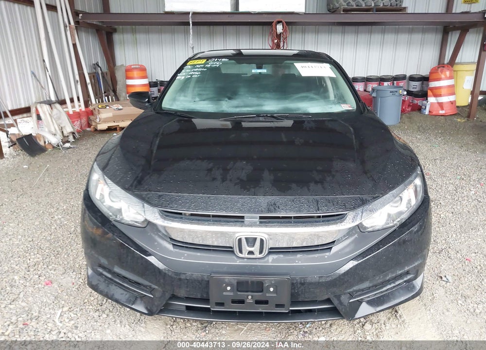 2018 HONDA CIVIC LX VIN: 2HGFC2F5XJH522150