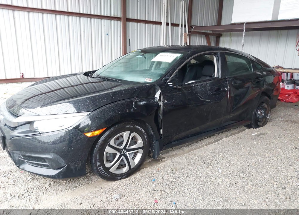2018 HONDA CIVIC LX VIN: 2HGFC2F5XJH522150