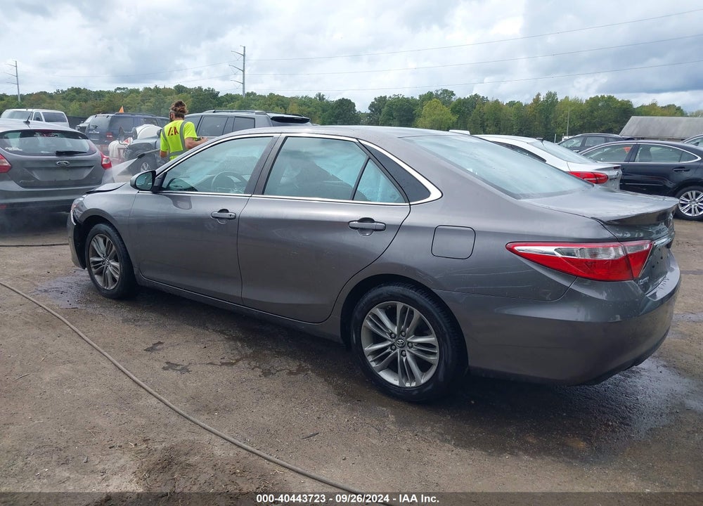 2017 TOYOTA CAMRY SE VIN: 4T1BF1FK4HU748739