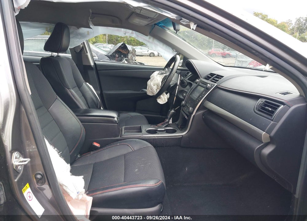 2017 TOYOTA CAMRY SE VIN: 4T1BF1FK4HU748739