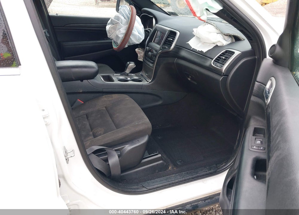 2020 JEEP GRAND CHEROKEE LAREDO E 4X4 VIN: 1C4RJFAG9LC272777