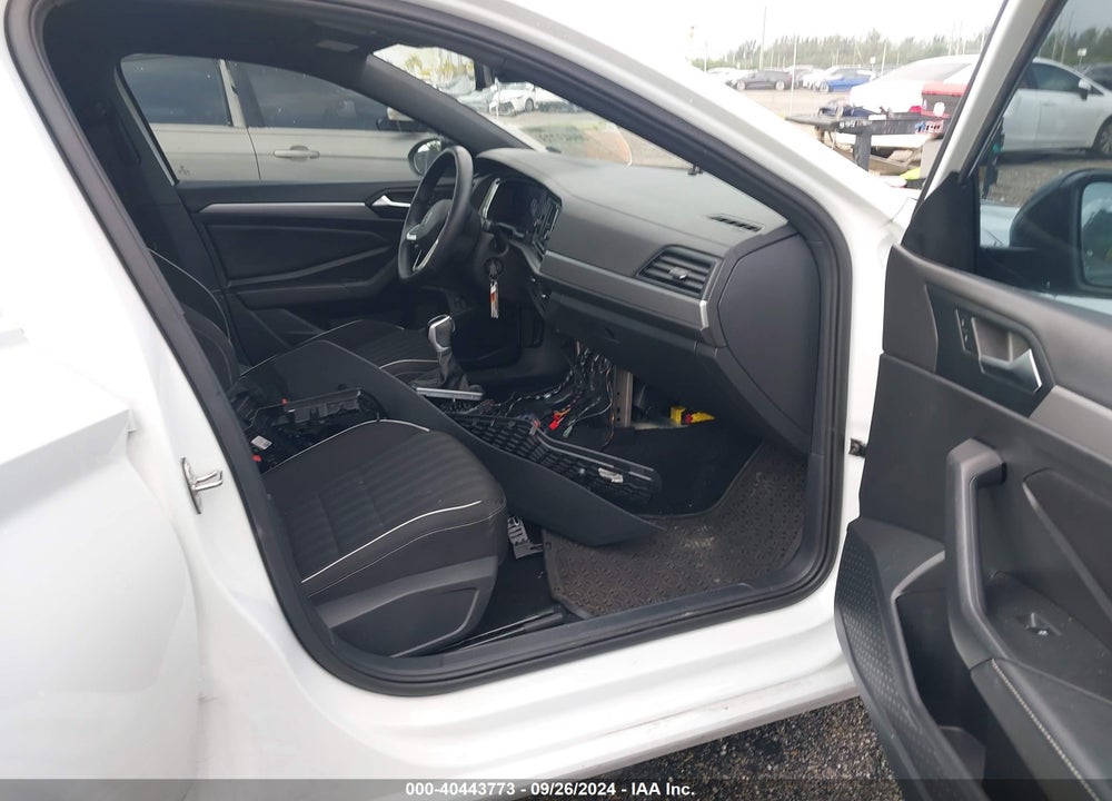 2022 VOLKSWAGEN JETTA 1.5T SPORT VIN: 3VWBM7BU0NM017579