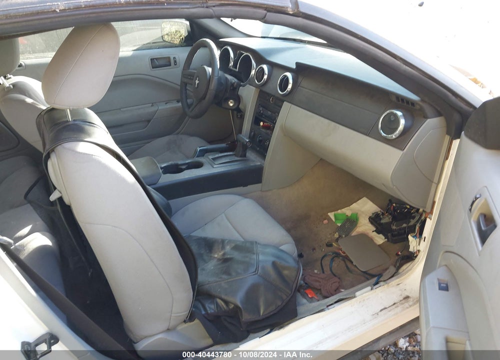 2007 FORD MUSTANG V6 DELUXE/V6 PREMIUM VIN: 1ZVFT84N675328197