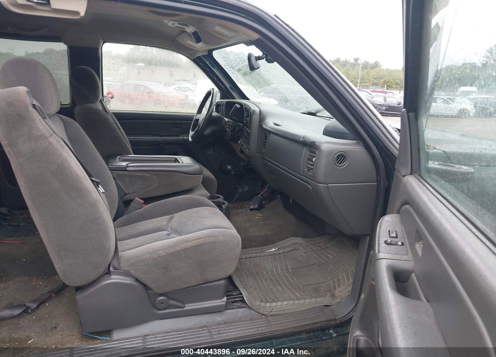 2005 CHEVROLET SILVERADO 1500 LS VIN: 1GCEK19B25E126736