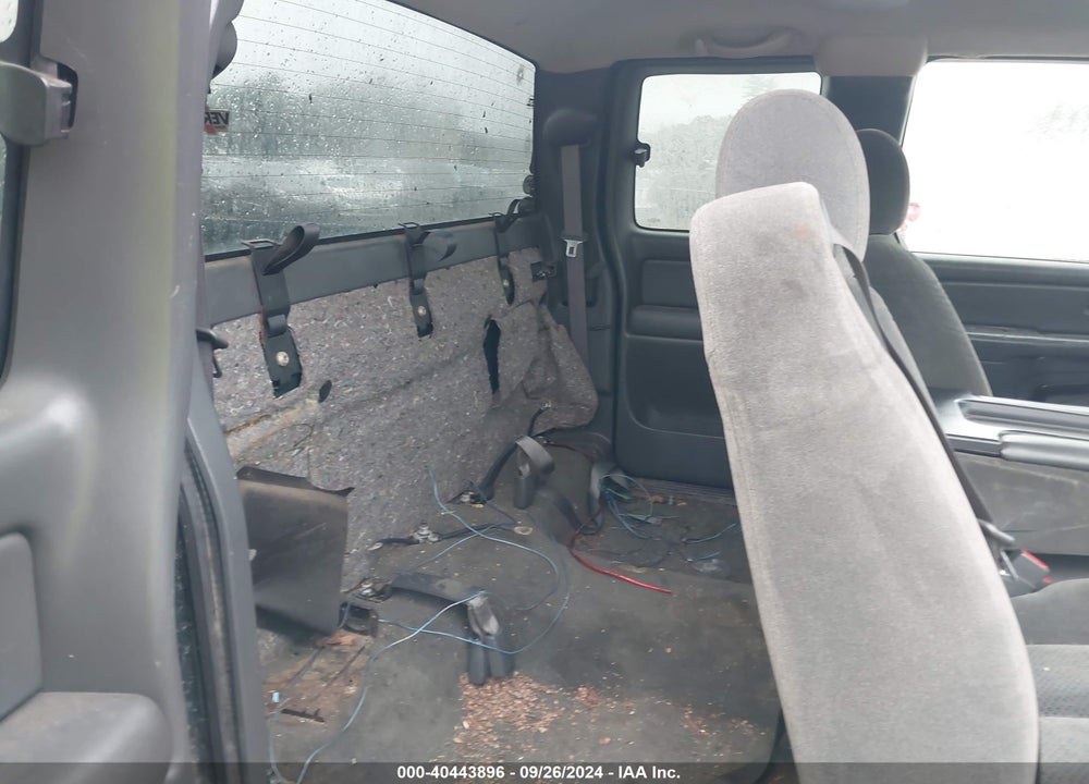 2005 CHEVROLET SILVERADO 1500 LS VIN: 1GCEK19B25E126736