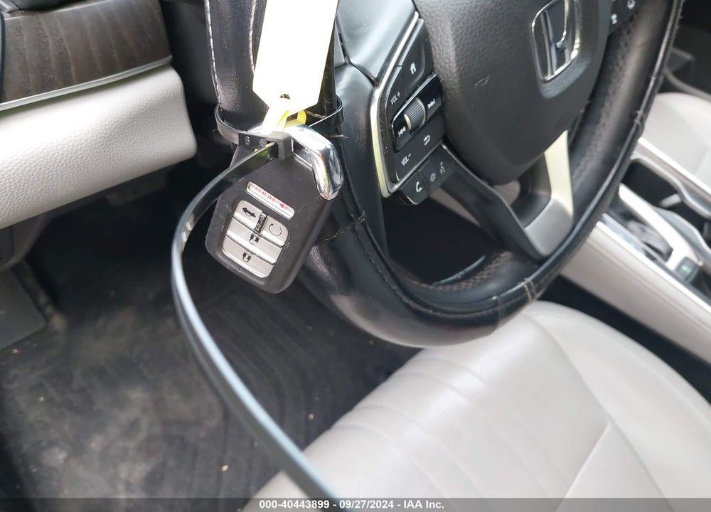 2018 HONDA ACCORD VIN: 1HGCV1F50JA231985