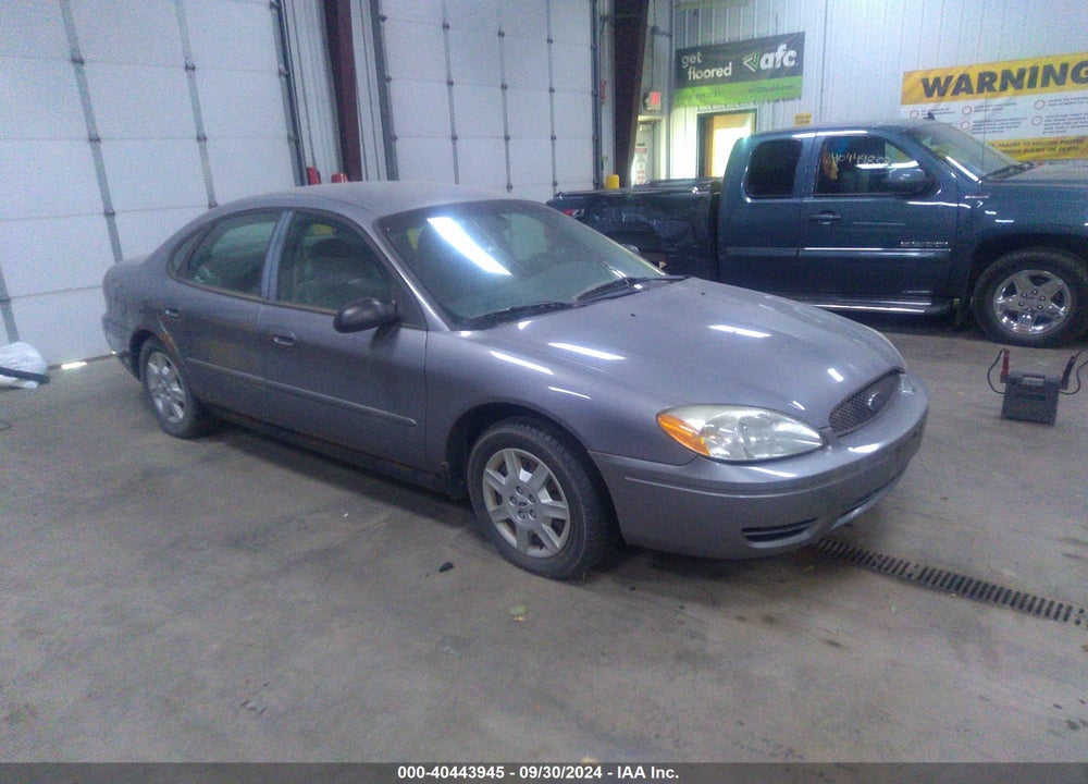 2006 FORD TAURUS SE VIN: 1FAFP53236A228213