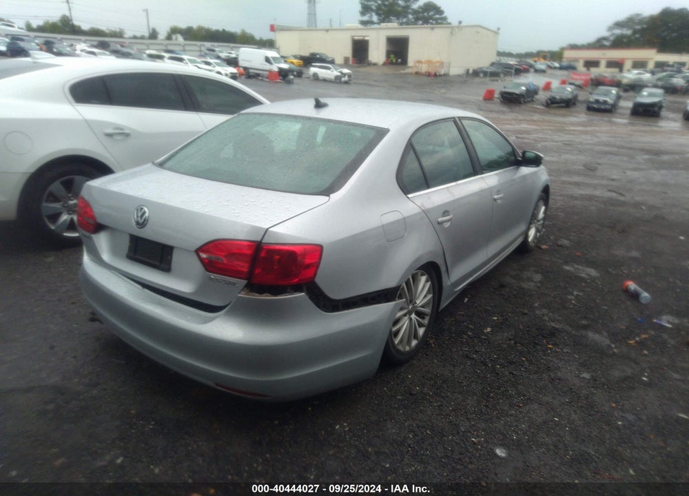 2011 VOLKSWAGEN JETTA 2.5L SEL VIN: 3VWLZ7AJ3BM400313