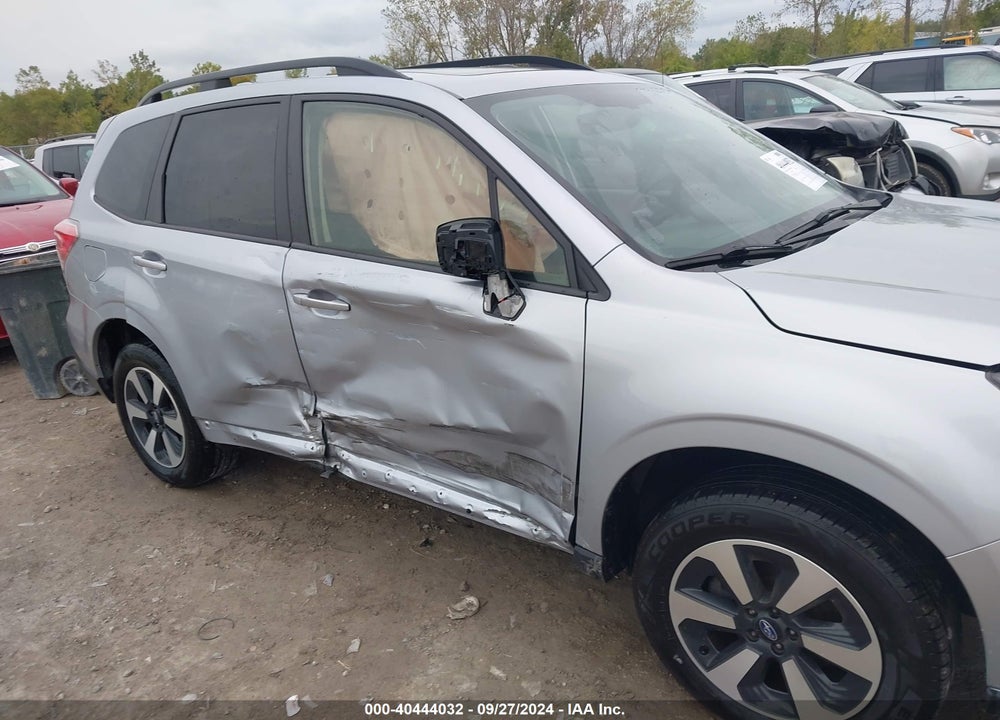 2018 SUBARU FORESTER 2.5I PREMIUM VIN: JF2SJAEC2JH424685