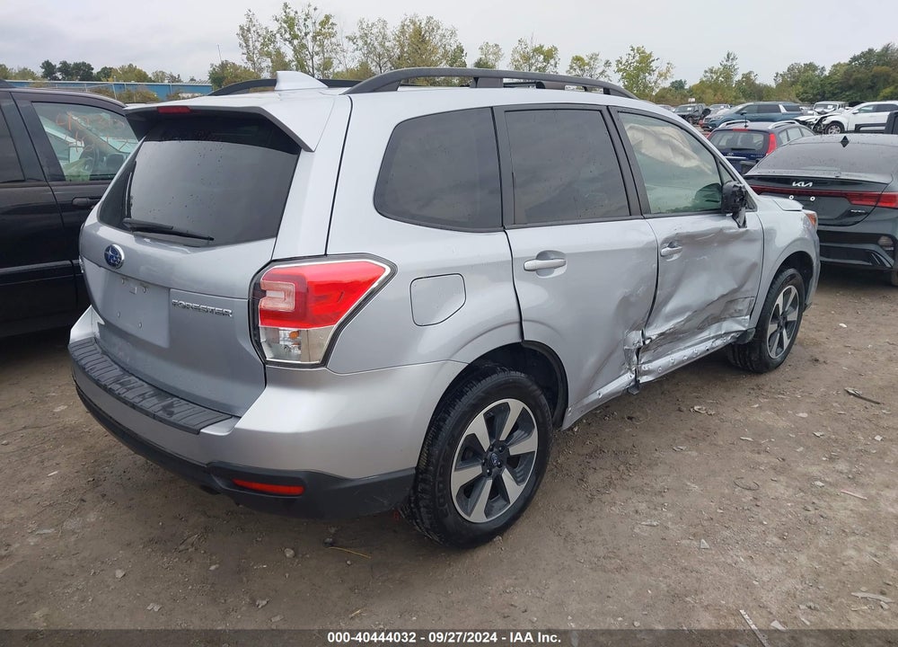 2018 SUBARU FORESTER 2.5I PREMIUM VIN: JF2SJAEC2JH424685
