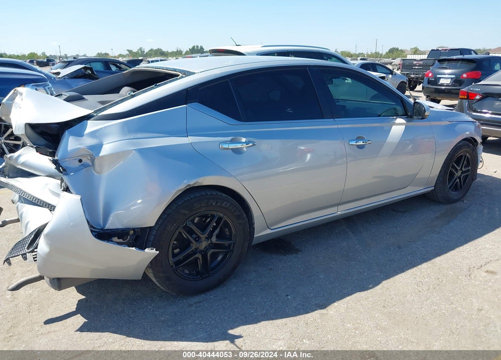 2022 NISSAN ALTIMA S FWD VIN: 1N4BL4BV2NN311557