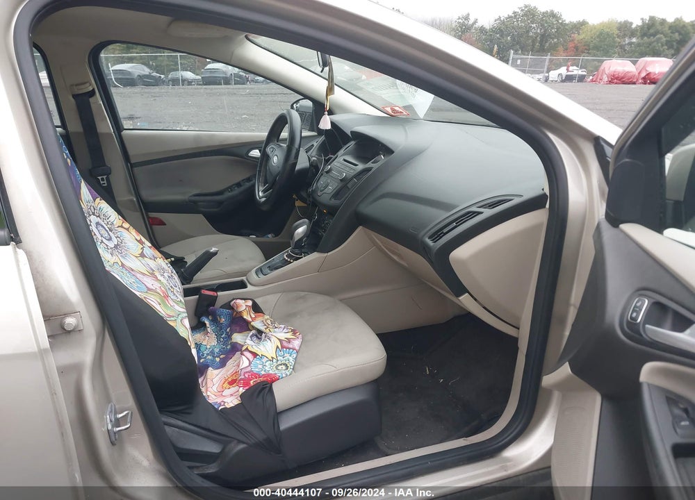 2017 FORD FOCUS VIN: 1FADP3F25HL335617