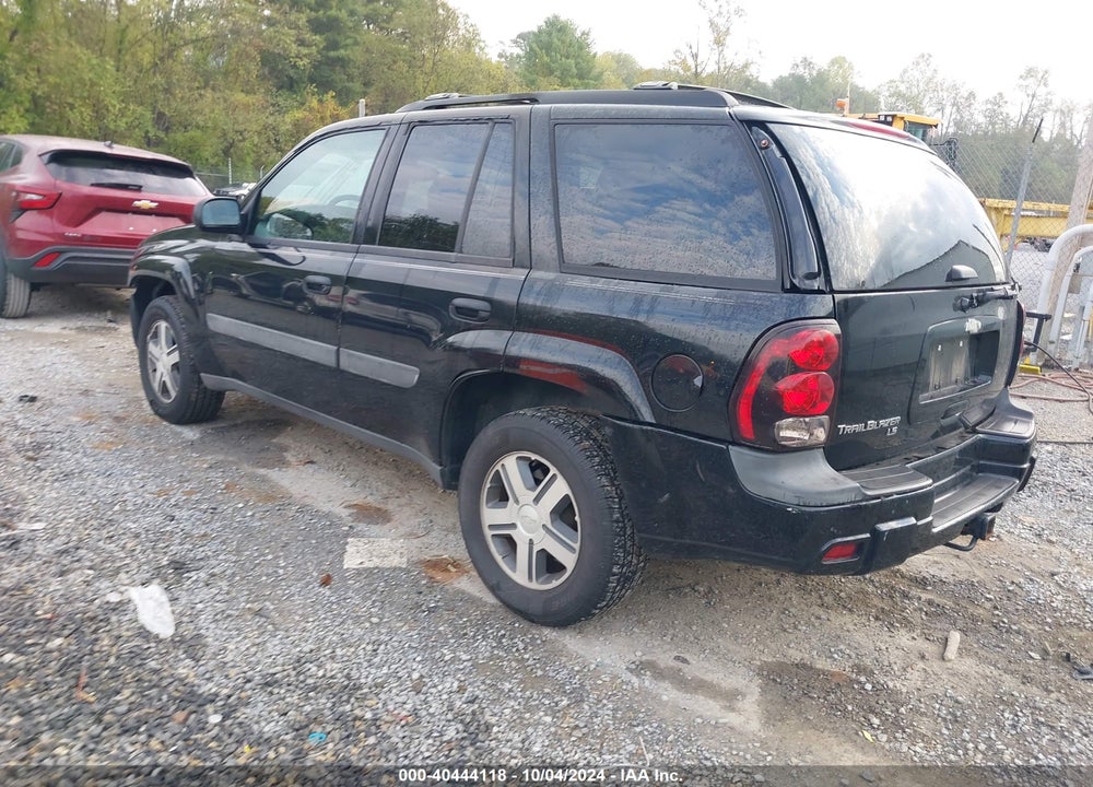 2005 CHEVROLET TRAILBLAZER LS VIN: 1GNDT13SX52313183