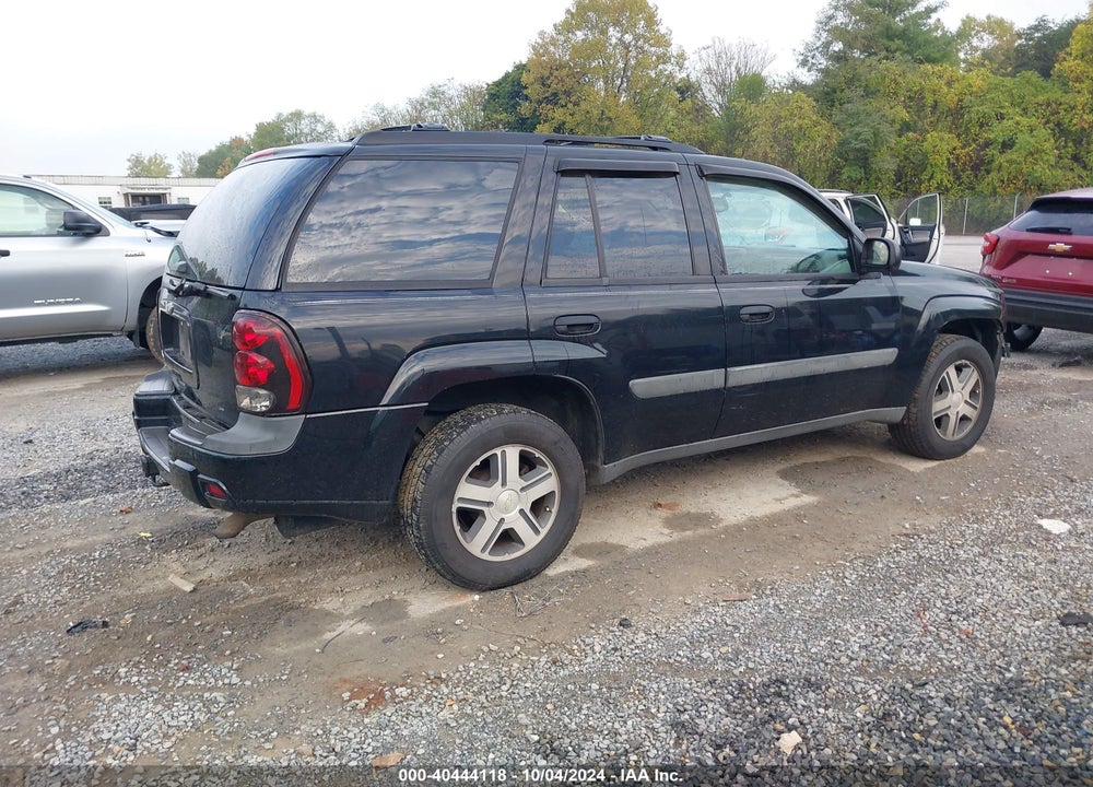 2005 CHEVROLET TRAILBLAZER LS VIN: 1GNDT13SX52313183