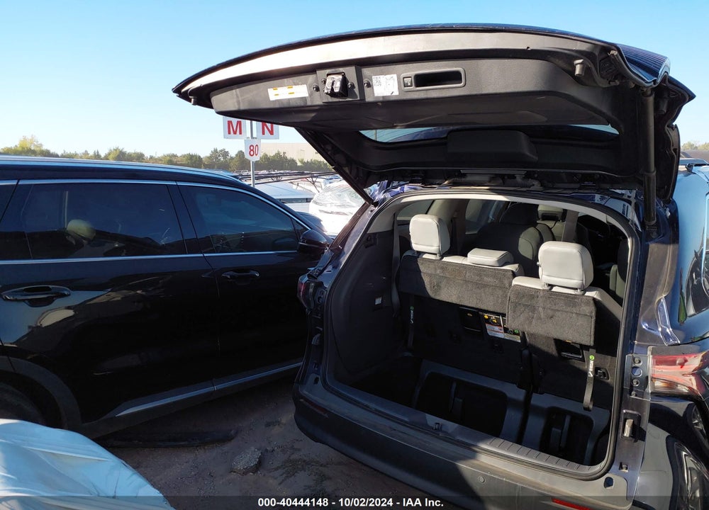 2021 TOYOTA SIENNA XLE VIN: 5TDYRKEC9MS068159