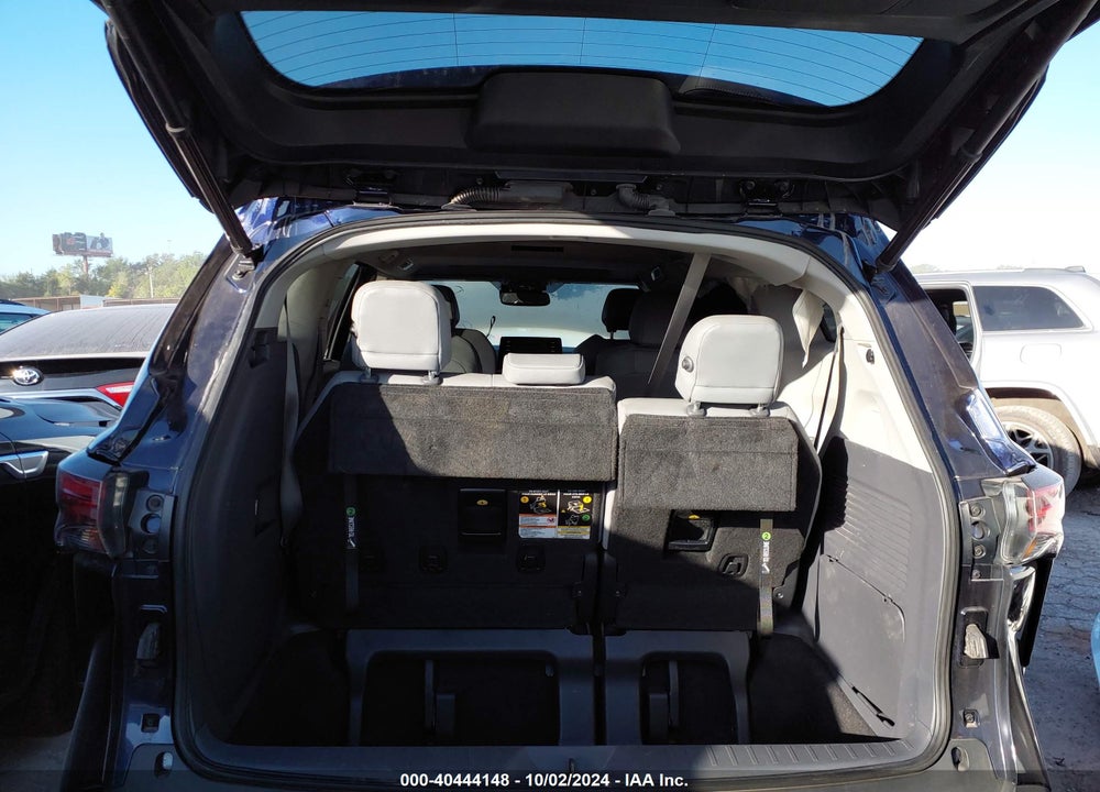 2021 TOYOTA SIENNA XLE VIN: 5TDYRKEC9MS068159