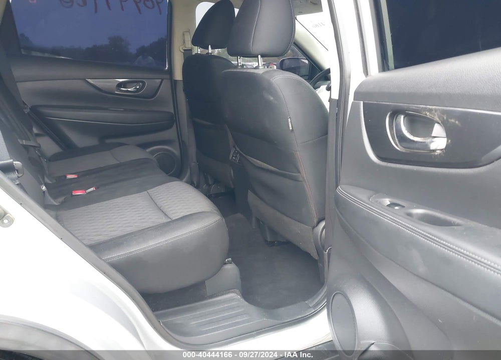 2017 NISSAN ROGUE S VIN: KNMAT2MT6HP541584