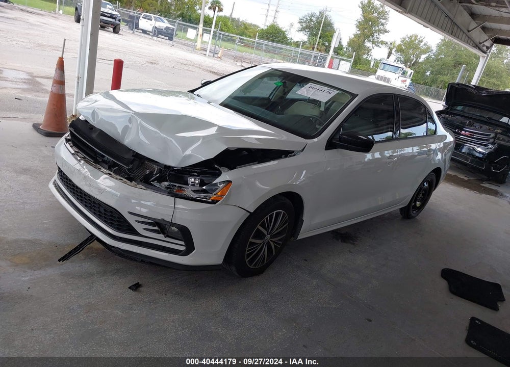 2018 VOLKSWAGEN JETTA 1.4T SE/1.4T WOLFSBURG EDITION VIN: 3VWDB7AJ3JM221373