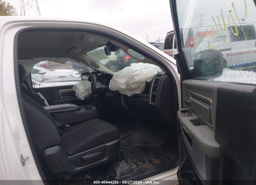 2019 RAM 1500 CLASSIC TRADESMAN REGULAR CAB 4X2 8' BOX VIN: 3C6JR6DT3KG536139